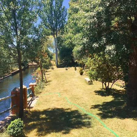 Villa La Iglesuela *